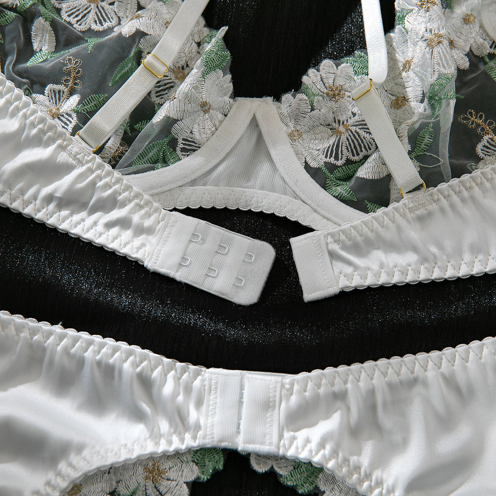 Blooming Grace Premium Garter Set